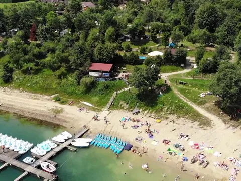 Cypel w Polańczyku – plaża i przystań z lotu ptaka